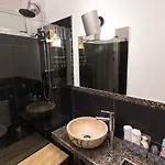 Pensjonat Loft & Espace Maison 1706 Orta 3*
