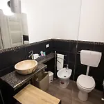Loft & Espace Maison 1706 Orta Pensjonat 3*