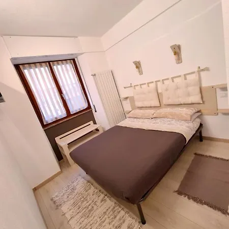 Loft & Espace Maison 1706 Orta Maison d'hôtes Borgomanero