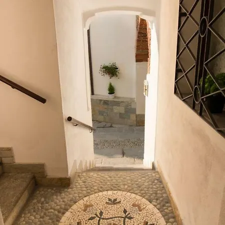 Loft & Espace Maison 1706 Orta 3* Borgomanero