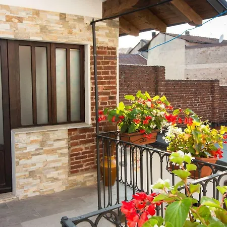 Loft & Espace Maison 1706 Orta Pensión Borgomanero