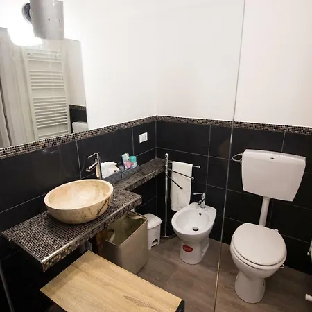 Loft & Espace Maison 1706 Orta Pensión 3*